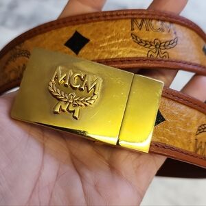 Authentic Logoglam Cognac MCM Reversible Belt Fits 27"-33"